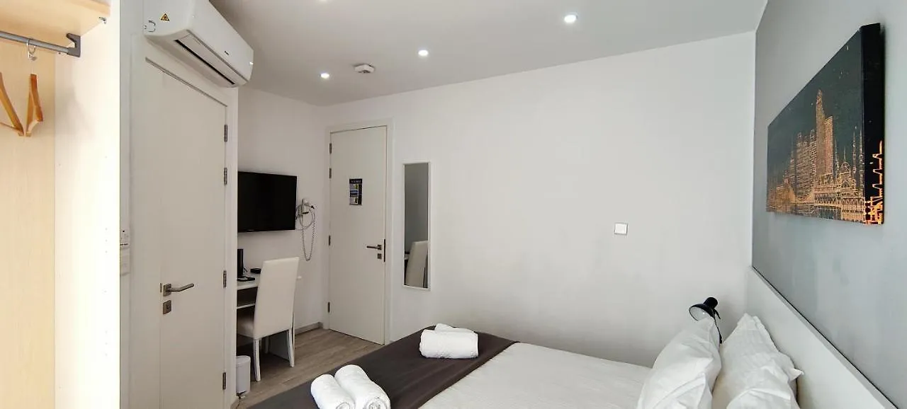 Villa Arjuza - Private Self Catering Bedrooms With Bathroom Is-Swieqi Guest house