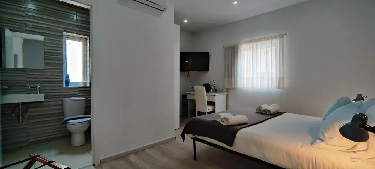 Villa Arjuza - Private Self Catering Bedrooms With Bathroom Is-Swieqi 0*,  Malta