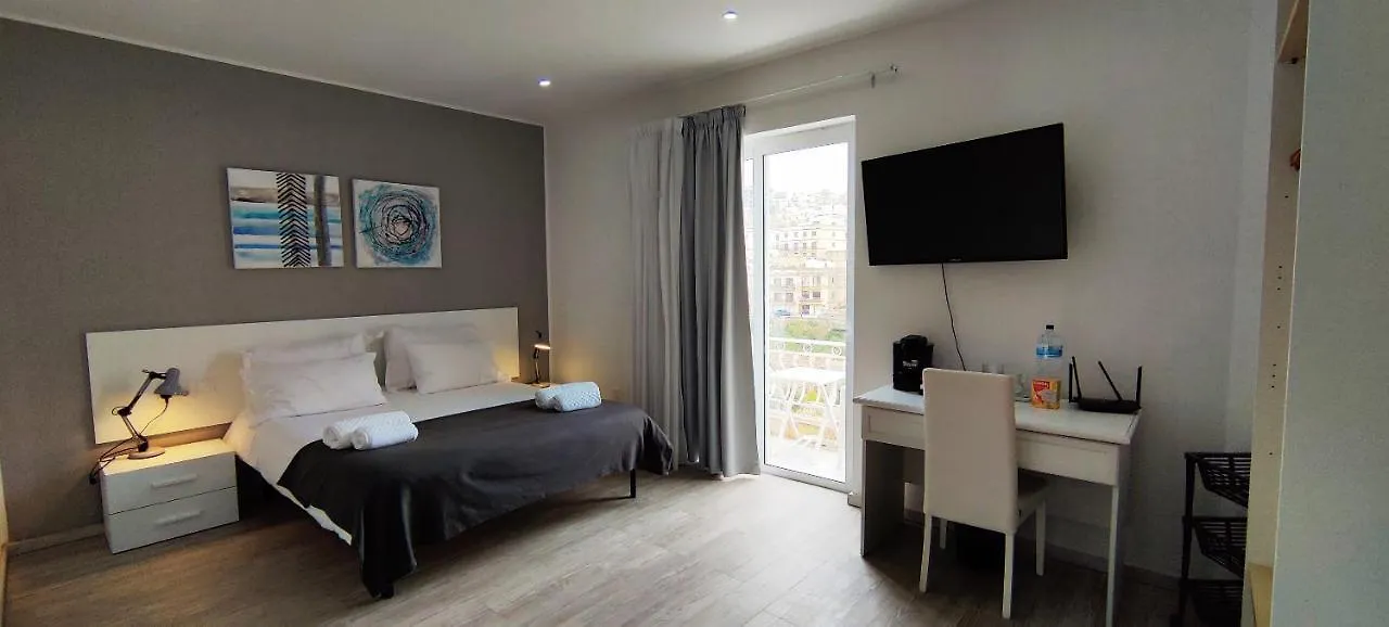 Guest house Villa Arjuza - Private Self Catering Bedrooms With Bathroom Is-Swieqi Malta